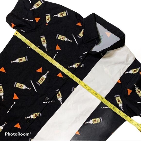 Tito’s Vodka Button down short sleeve shirt - Picture 5 of 10